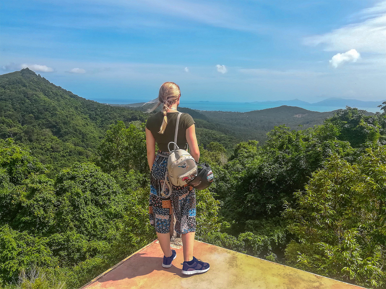 Looking over the thai jungle