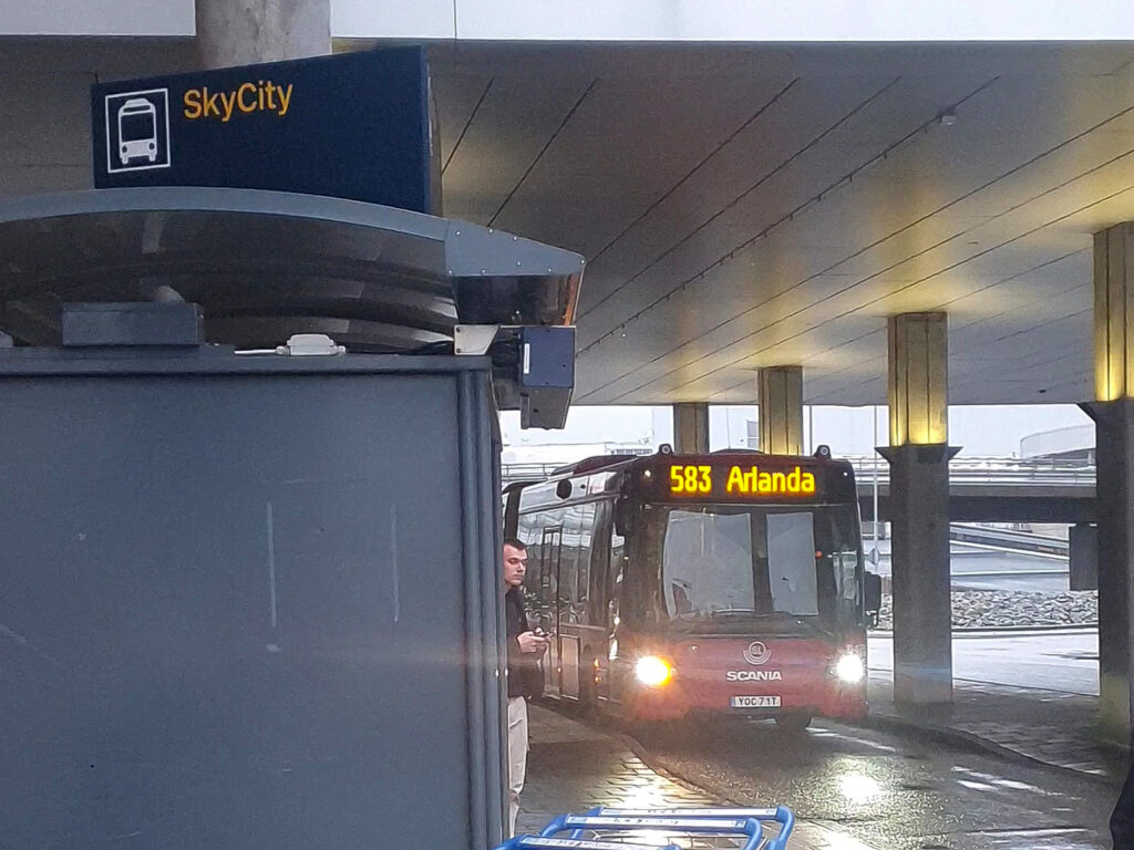 583 bus to arlanda stockholm