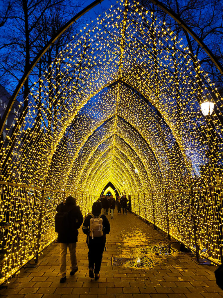 Oslo Christmas market lights - traveloffscript