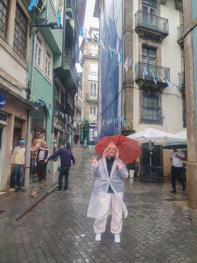 Porto in the rain - traveloffscript