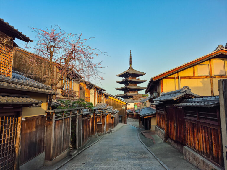 Sannanzaka Kyoto - traveloffscript