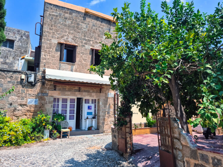 rhodes old town accommodation -