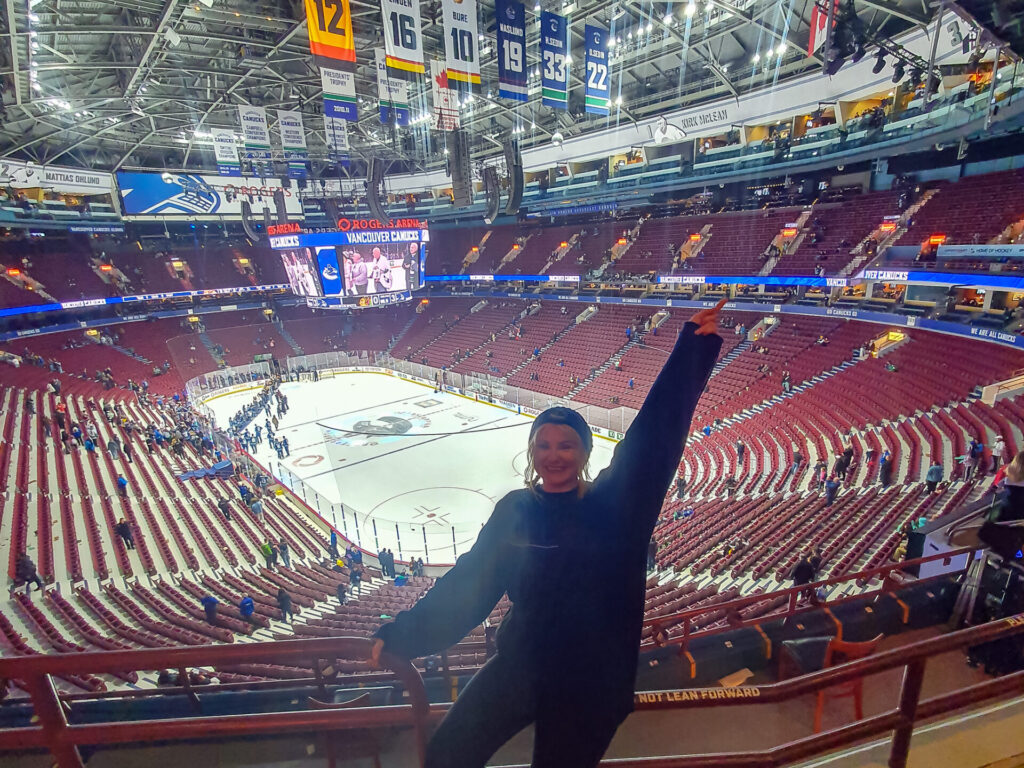 hockey game vancouver