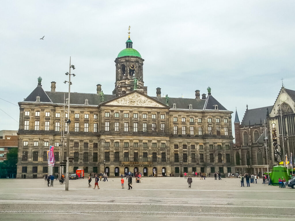 dam square royal palace amsterdam