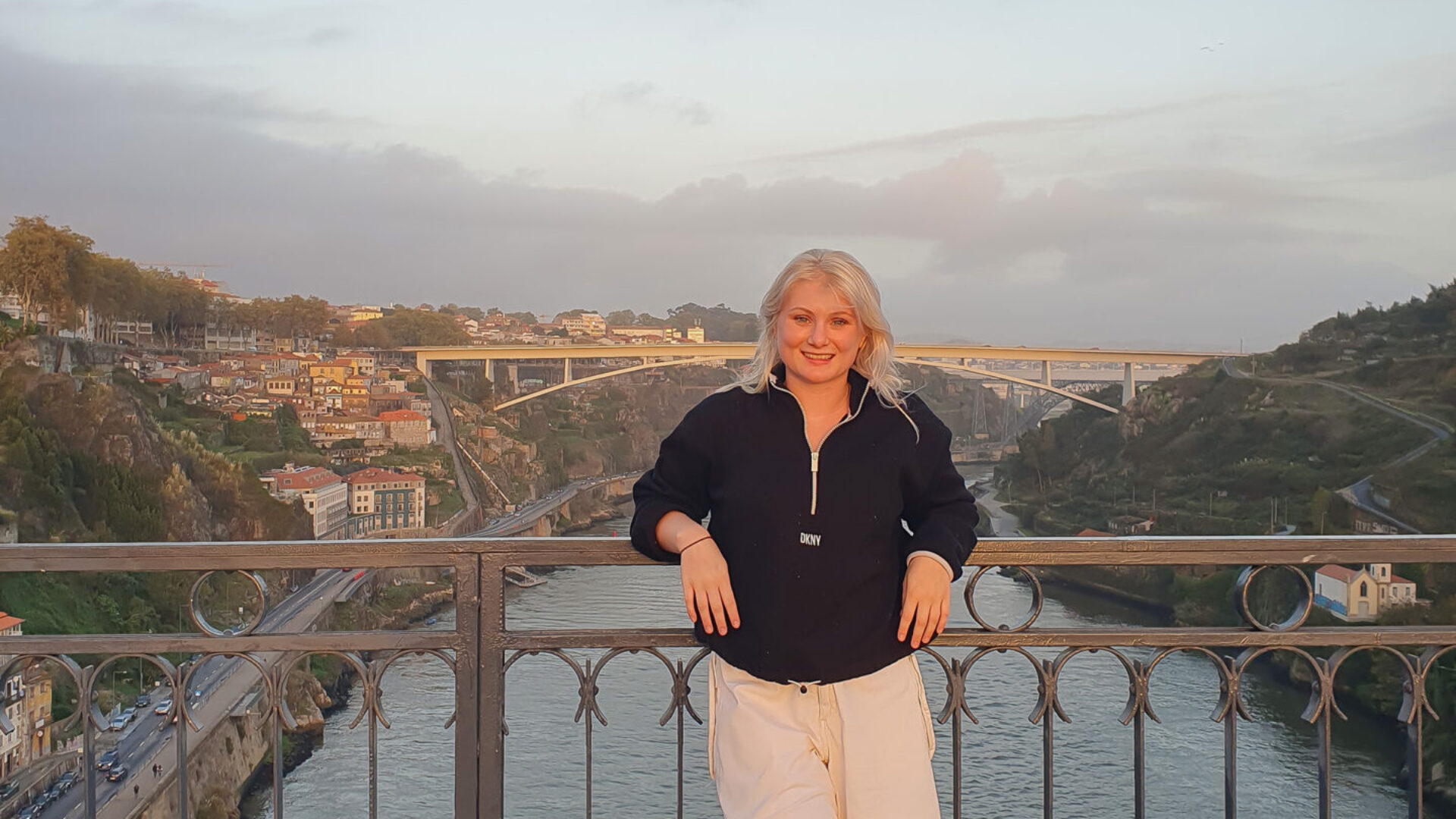 View from Ponte Luis I over Porto - traveloffscript